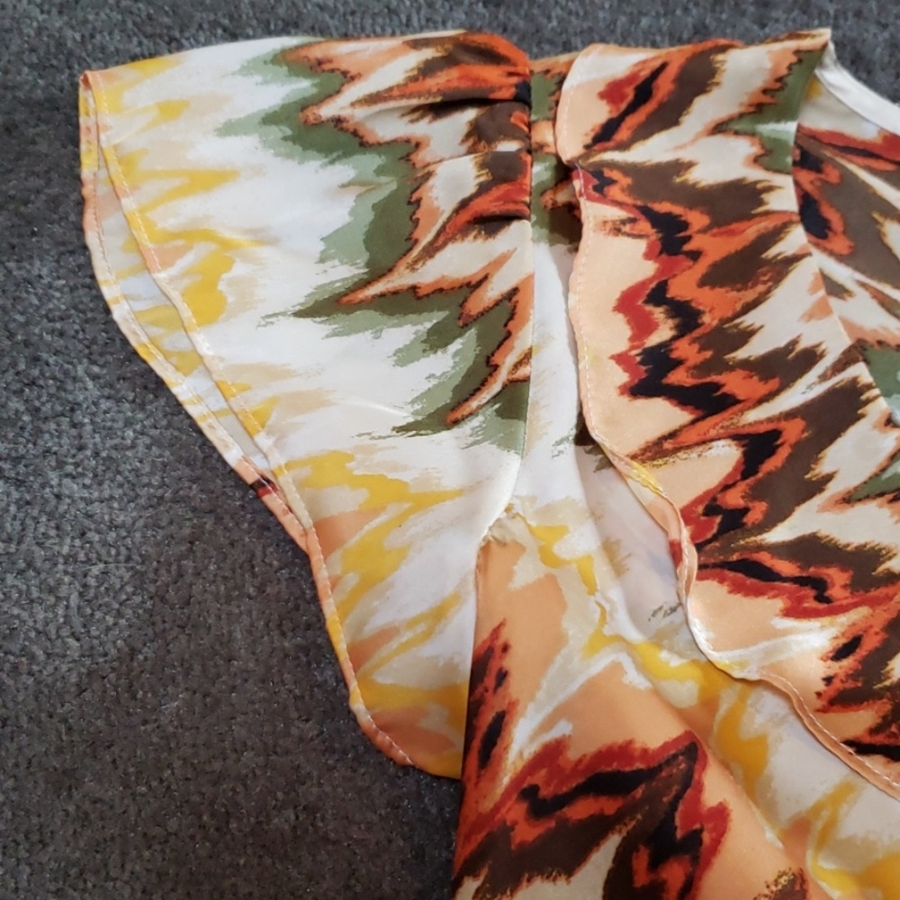 Shirt - Picture 4 of 4